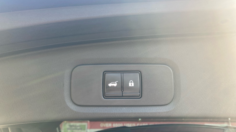 Nissan Qashqai 1.5 E-Power Tekna 5dr Auto Hybrid Hatchback - Image 25