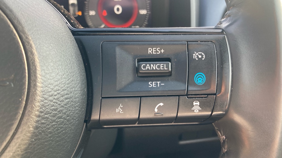 Nissan Qashqai 1.5 E-Power Tekna 5dr Auto Hybrid Hatchback - Image 32