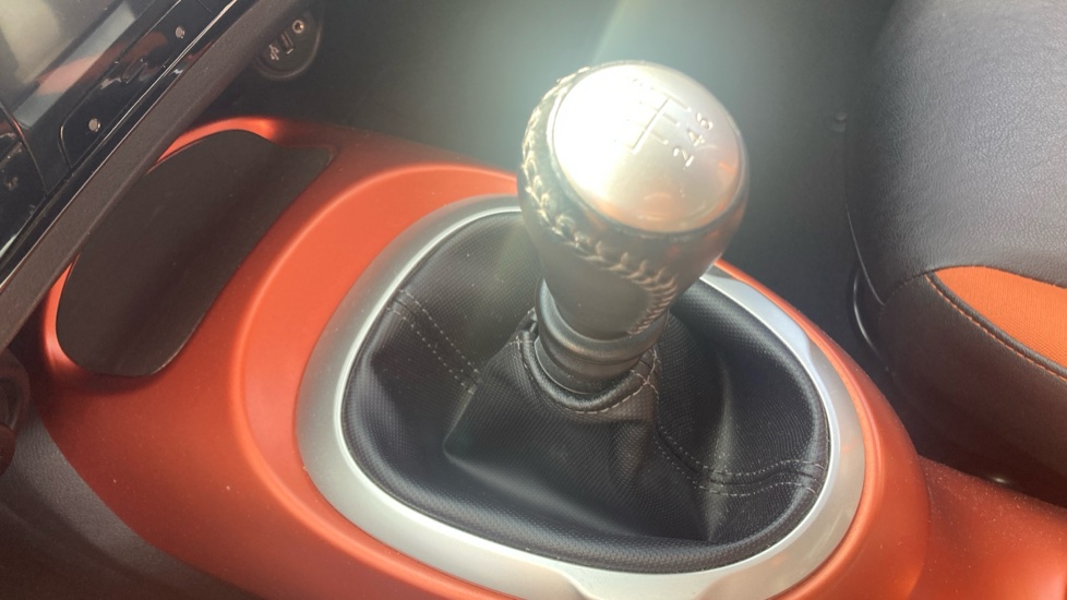 Nissan Juke 1.5 dCi Bose Personal Edition 5dr Diesel Hatchback - Image 13