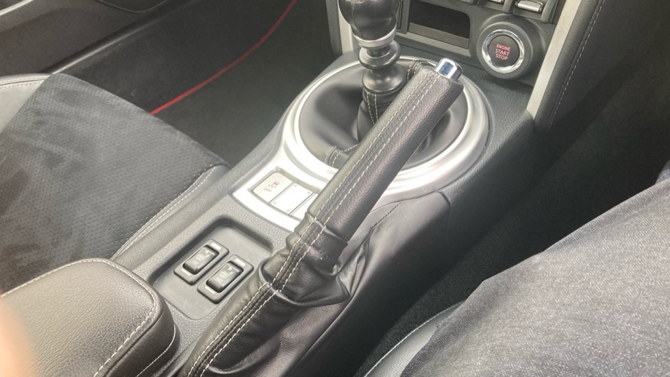 Toyota GT86 2.0 D-4S Pro 2dr Petrol Coupe - Image 33