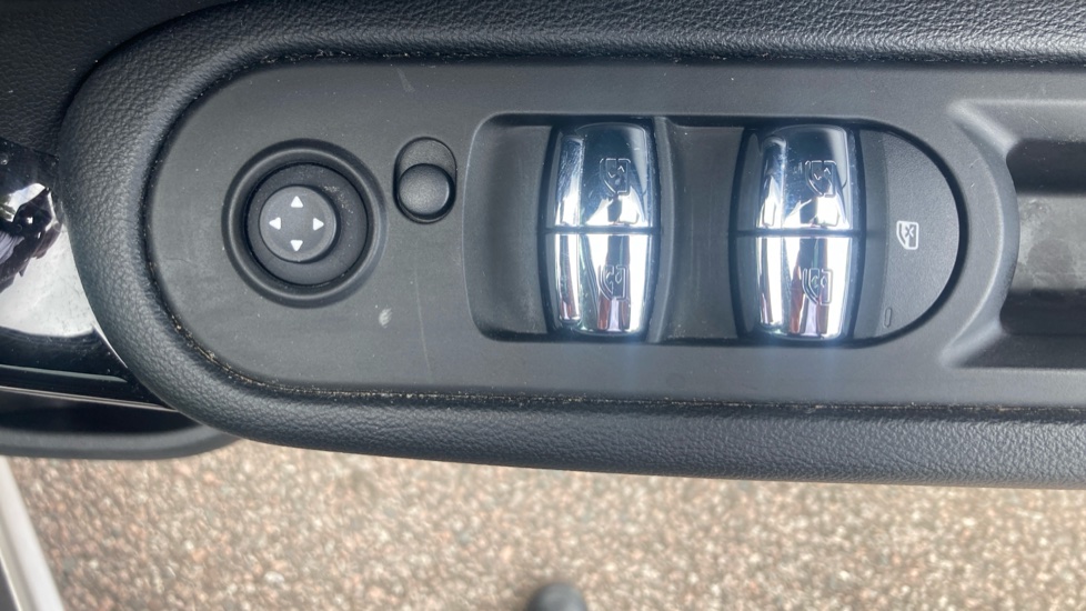 MINI Countryman 2.0 Cooper S Classic 5dr Petrol Hatchback - Image 21