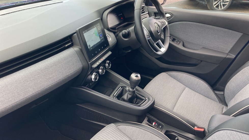 Renault Clio 1.0 TCe 90 Techno 5dr Petrol Hatchback - Image 9