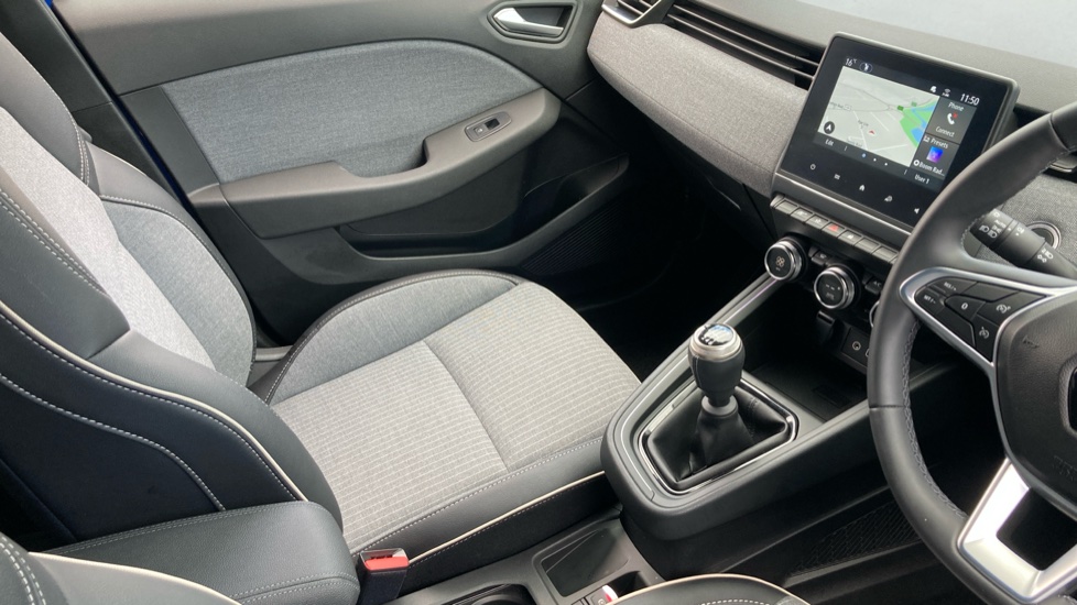 Renault Clio 1.0 TCe 90 Techno 5dr Petrol Hatchback - Image 14