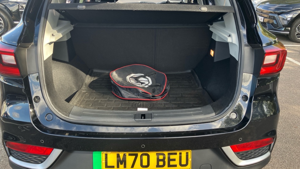 MG ZS 105kW Exclusive EV 45kWh 5dr Auto Electric Hatchback - Image 4