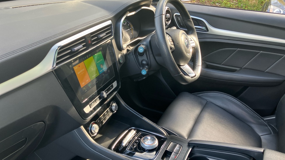 MG ZS 105kW Exclusive EV 45kWh 5dr Auto Electric Hatchback - Image 9