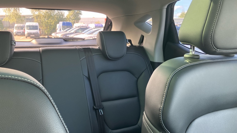 MG ZS 105kW Exclusive EV 45kWh 5dr Auto Electric Hatchback - Image 15