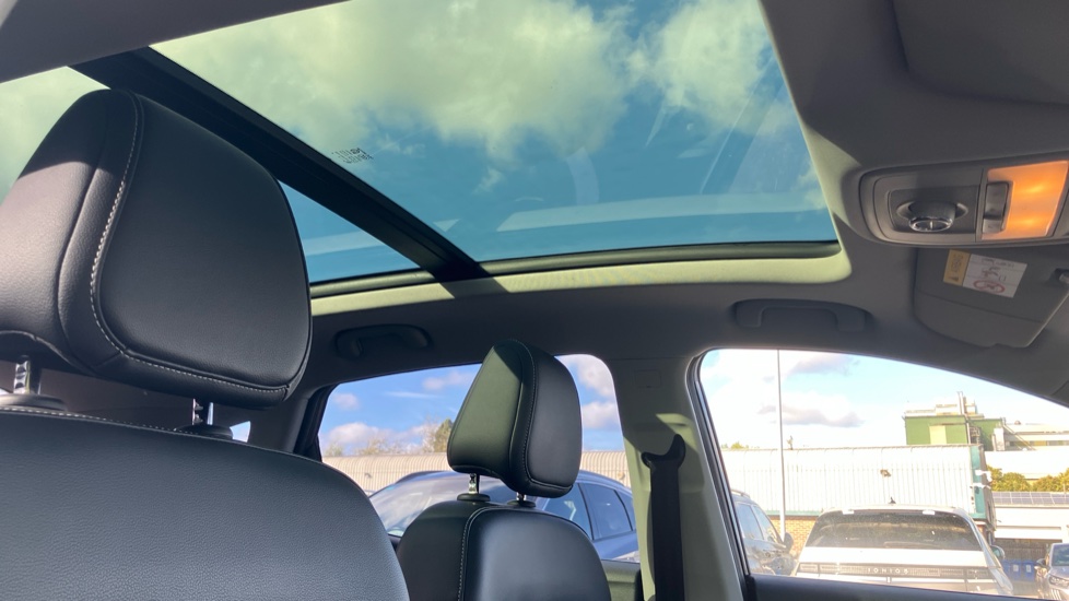 MG ZS 105kW Exclusive EV 45kWh 5dr Auto Electric Hatchback - Image 33