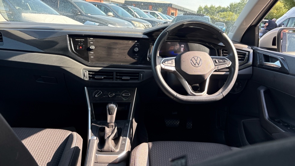 Volkswagen Taigo 1.0 TSI 110 Life 5dr DSG Petrol Hatchback - Image 10