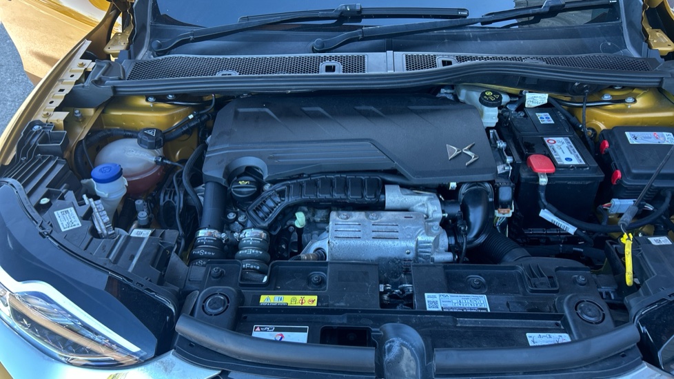 DS 3 Crossback 1.2 PureTech 155 Ultra Prestige 5dr EAT8 Petrol - Image 8