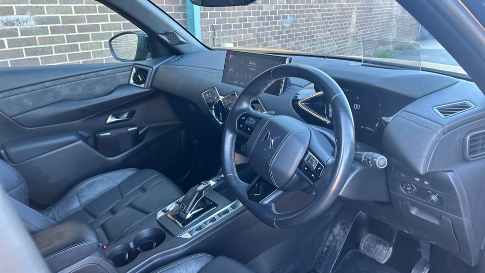 DS 3 Crossback 1.2 PureTech 155 Ultra Prestige 5dr EAT8 Petrol - Image 11