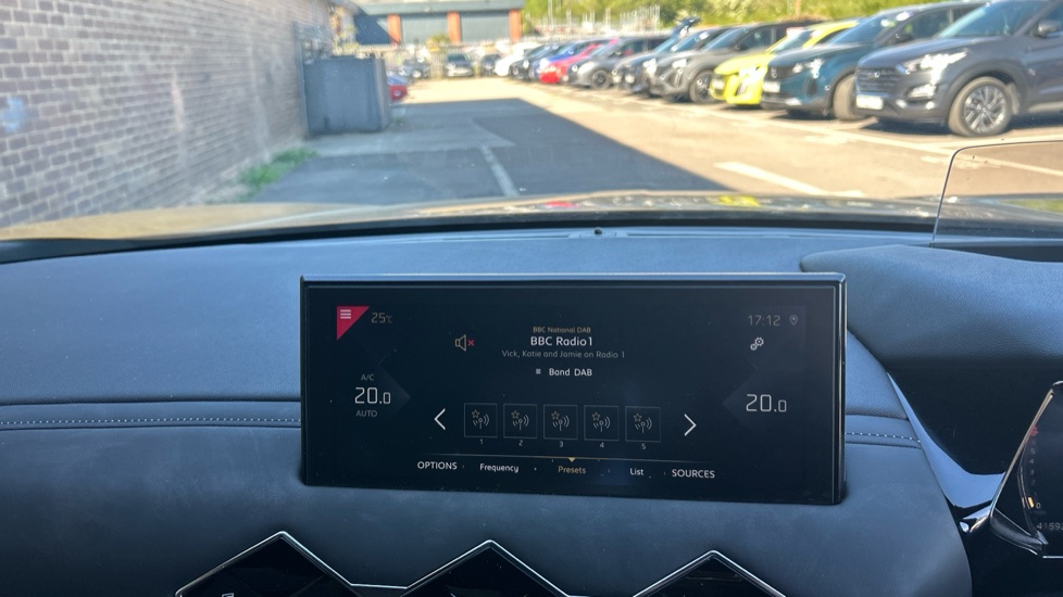DS 3 Crossback 1.2 PureTech 155 Ultra Prestige 5dr EAT8 Petrol - Image 12