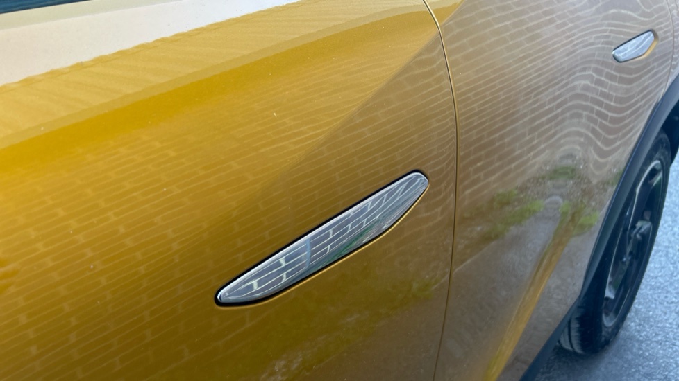 DS 3 Crossback 1.2 PureTech 155 Ultra Prestige 5dr EAT8 Petrol - Image 24