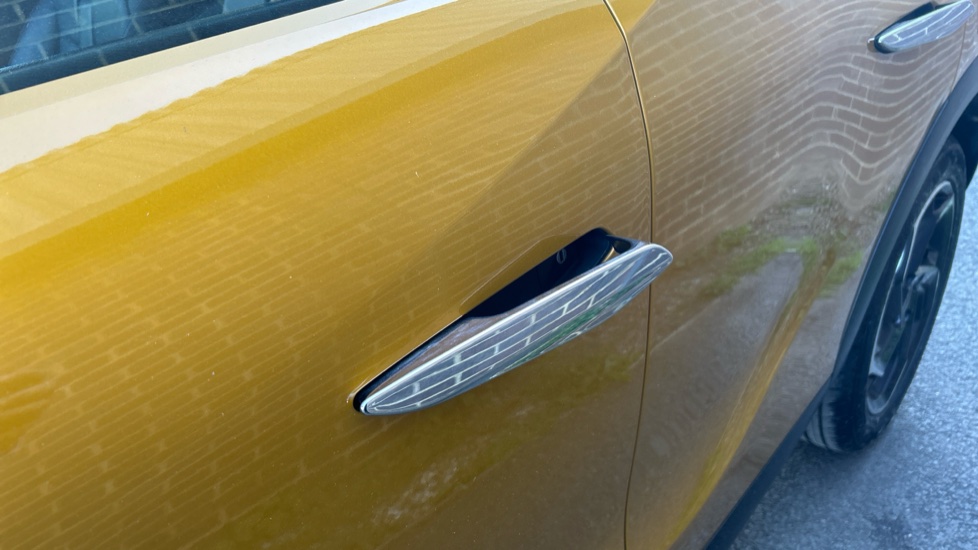 DS 3 Crossback 1.2 PureTech 155 Ultra Prestige 5dr EAT8 Petrol - Image 25