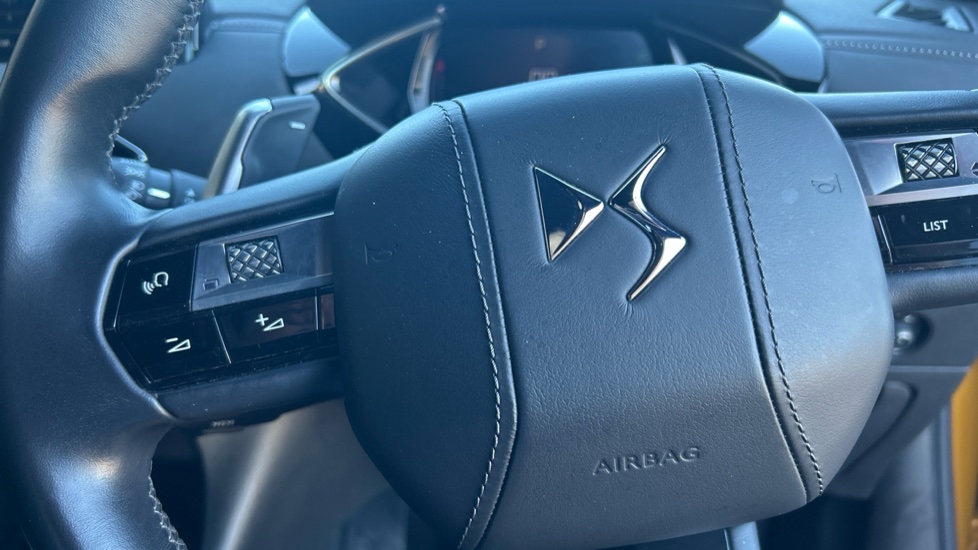DS 3 Crossback 1.2 PureTech 155 Ultra Prestige 5dr EAT8 Petrol - Image 38