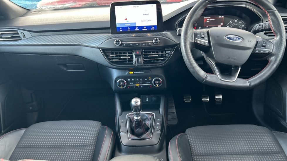 Ford Focus 1.0 EcoBoost 125 ST-Line X 5dr Petrol Hatchback - Image 10