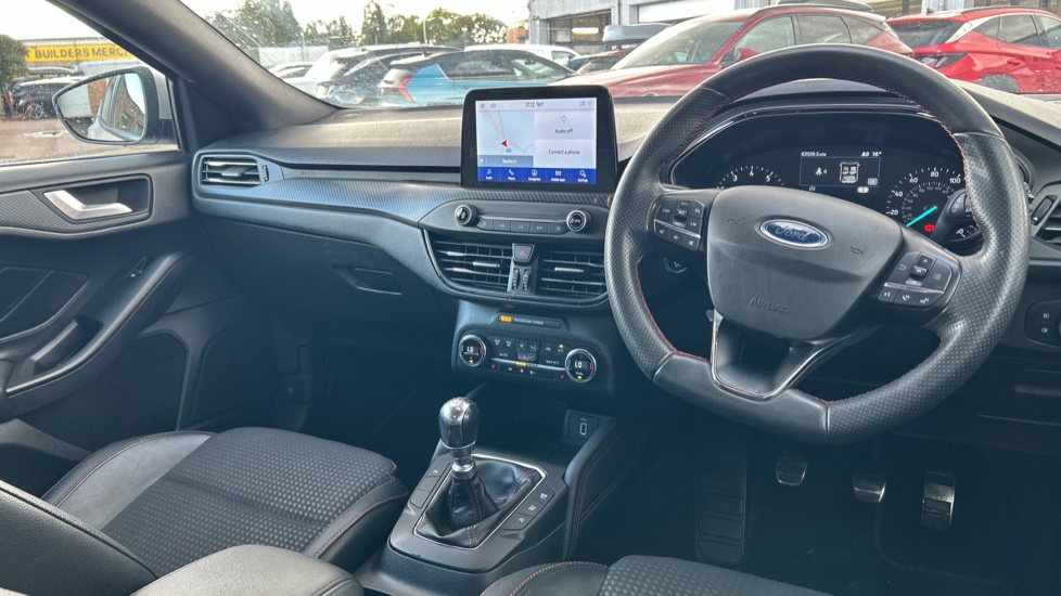 Ford Focus 1.0 EcoBoost 125 ST-Line X 5dr Petrol Hatchback - Image 11