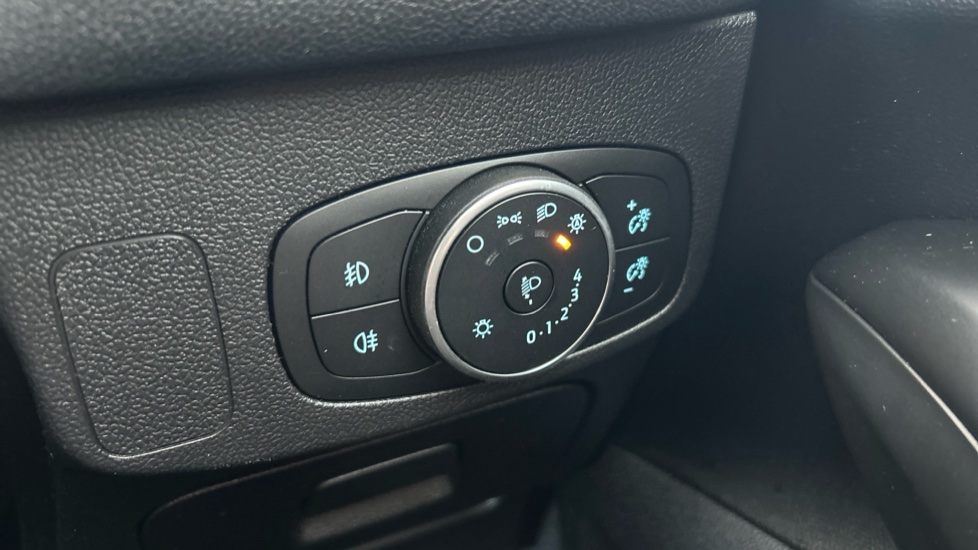 Ford Focus 1.0 EcoBoost 125 ST-Line X 5dr Petrol Hatchback - Image 23