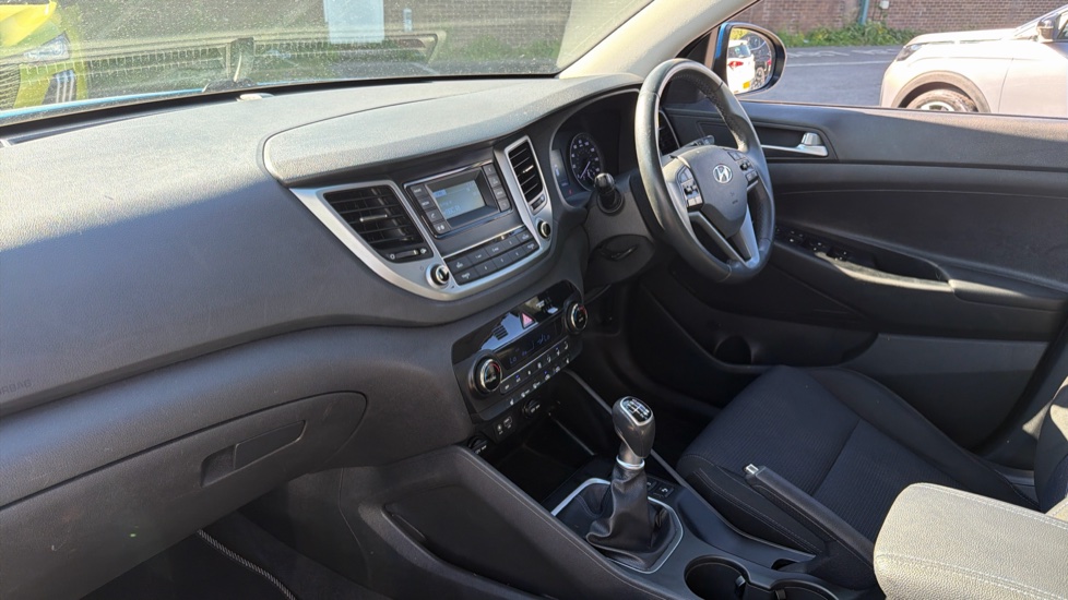 Hyundai TUCSON 1.6 GDi Blue Drive SE 5dr 2WD Petrol Estate - Image 9
