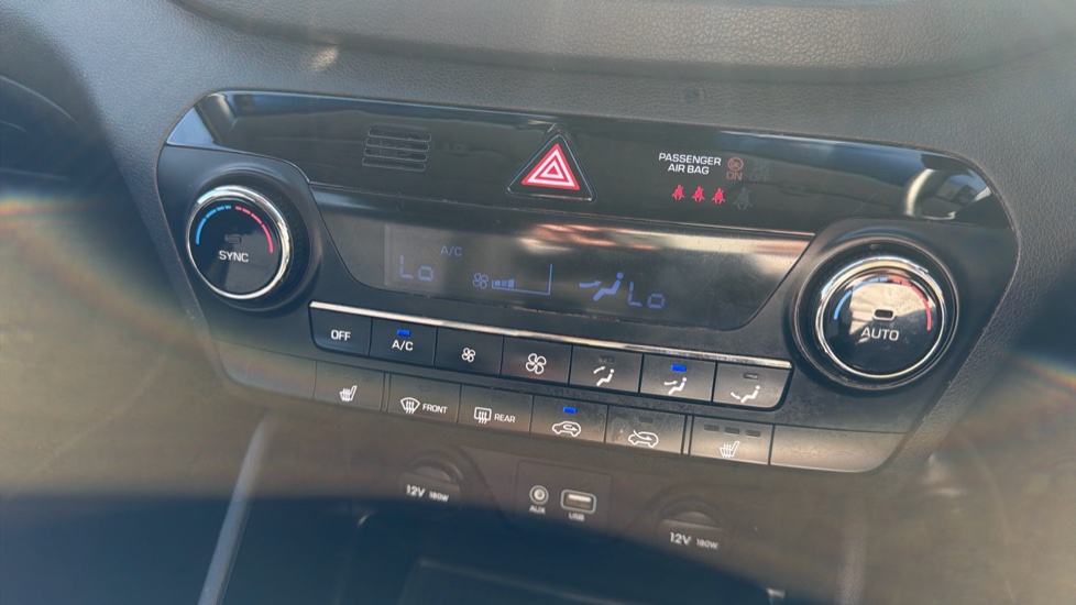 Hyundai TUCSON 1.6 GDi Blue Drive SE 5dr 2WD Petrol Estate - Image 28