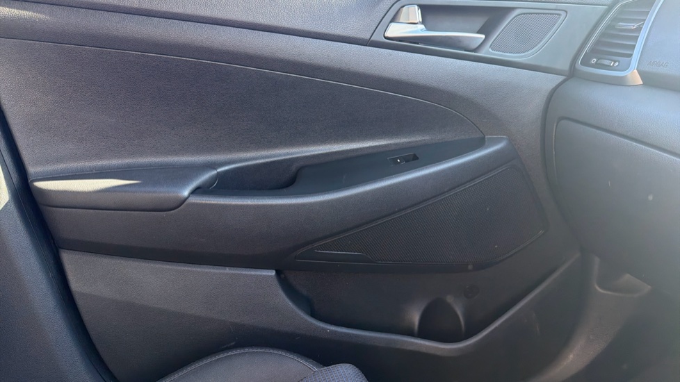 Hyundai TUCSON 1.6 GDi Blue Drive SE 5dr 2WD Petrol Estate - Image 39