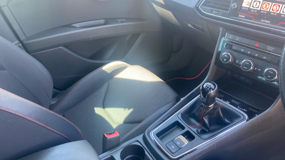 SEAT Leon 1.4 TSI 125 FR Technology 5dr Petrol Hatchback - Image 14