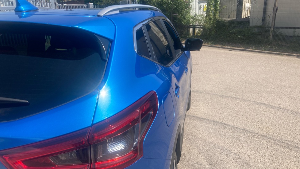 Nissan Qashqai 1.6 DiG-T Tekna+ 5dr Petrol Hatchback - Image 42