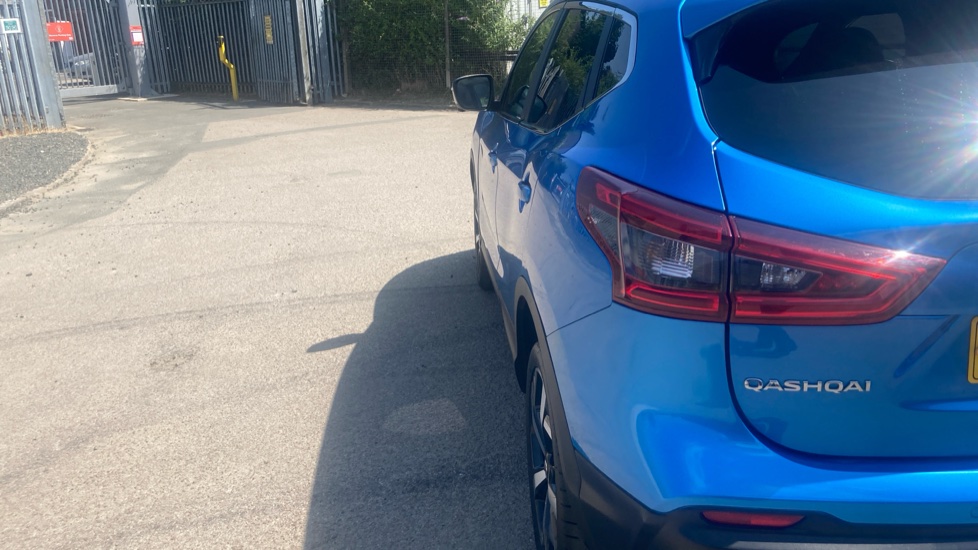 Nissan Qashqai 1.6 DiG-T Tekna+ 5dr Petrol Hatchback - Image 45