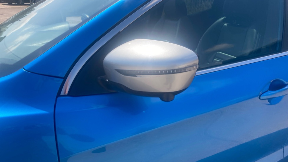 Nissan Qashqai 1.6 DiG-T Tekna+ 5dr Petrol Hatchback - Image 48