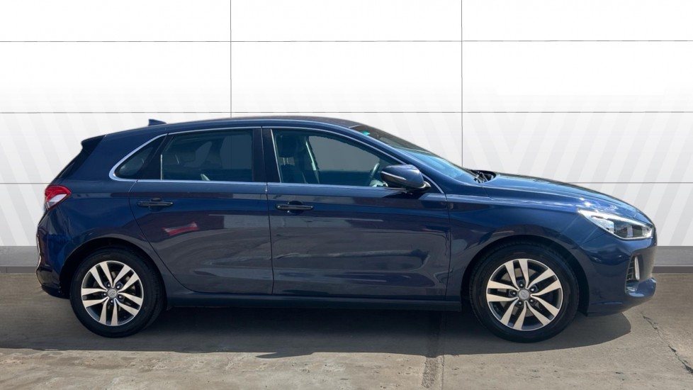 Hyundai i30 1.4T GDI SE Nav 5dr Petrol Hatchback - Image 5