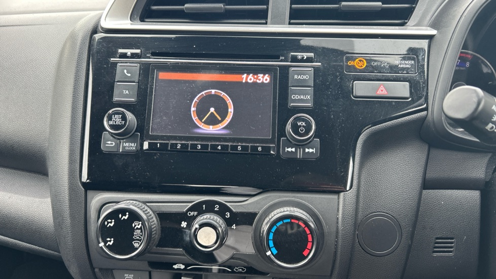 Honda Jazz 1.3 i-VTEC S 5dr Petrol Hatchback - Image 29