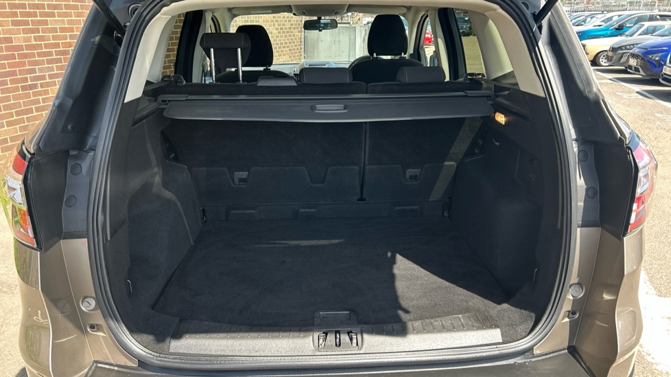 Ford Kuga 1.5 EcoBoost 176 Zetec 5dr Auto Petrol Estate - Image 4