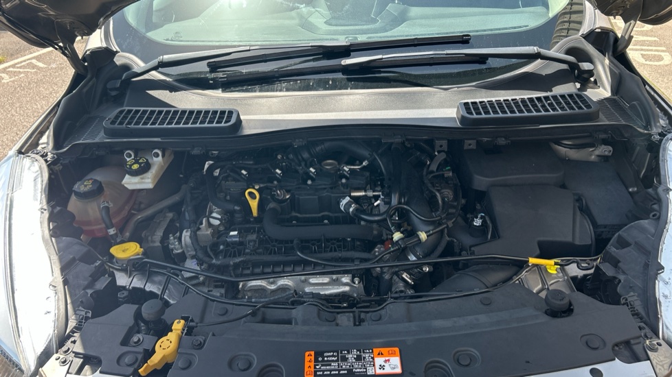 Ford Kuga 1.5 EcoBoost 176 Zetec 5dr Auto Petrol Estate - Image 8