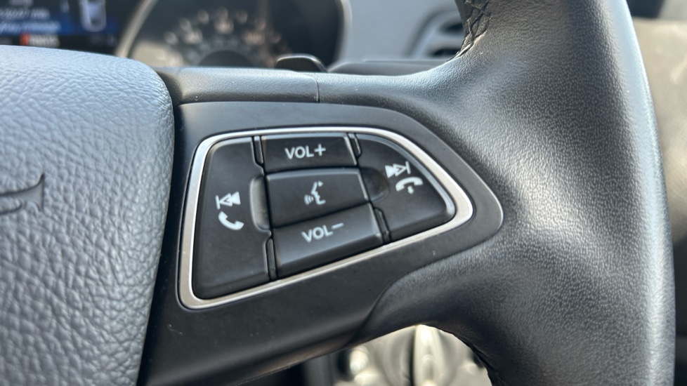 Ford Kuga 1.5 EcoBoost 176 Zetec 5dr Auto Petrol Estate - Image 30