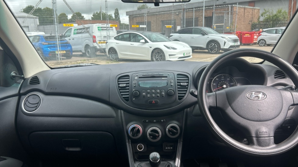 Hyundai i10 1.2 Classic 5dr Petrol Hatchback - Image 10