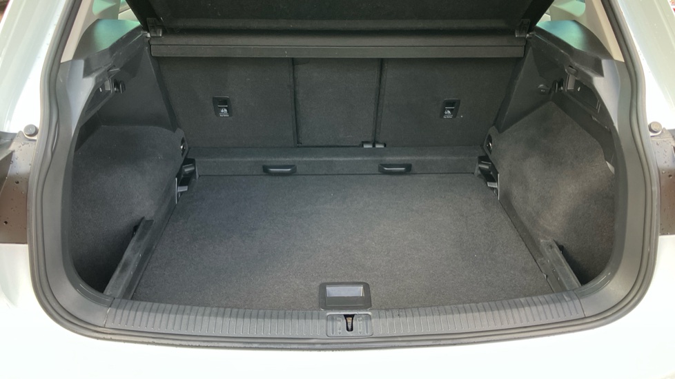Volkswagen Tiguan 2.0 TDi 150 SE Nav 5dr Diesel Estate - Image 4