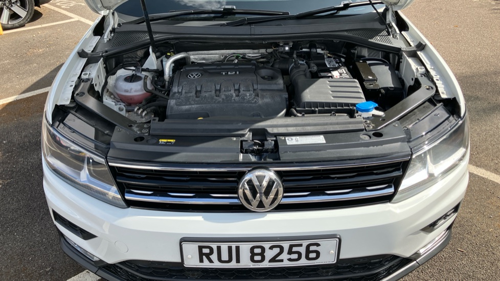 Volkswagen Tiguan 2.0 TDi 150 SE Nav 5dr Diesel Estate - Image 8