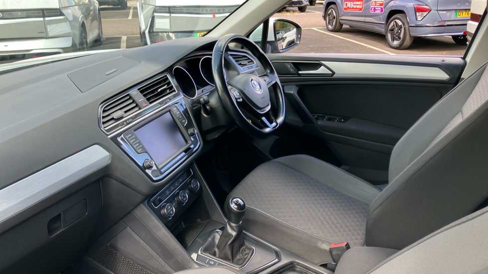 Volkswagen Tiguan 2.0 TDi 150 SE Nav 5dr Diesel Estate - Image 9