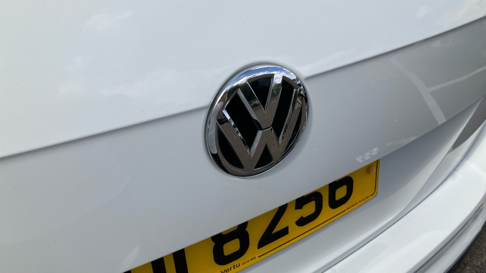 Volkswagen Tiguan 2.0 TDi 150 SE Nav 5dr Diesel Estate - Image 25