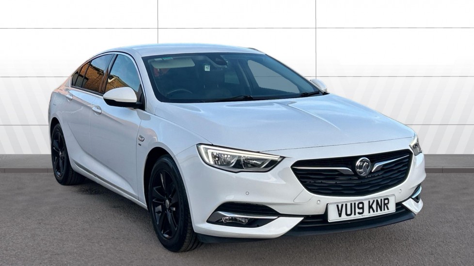 Vauxhall Insignia 1.5T SRi 5dr Petrol Hatchback - Image 1