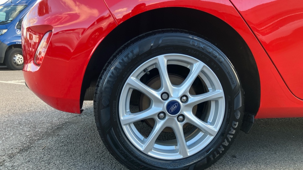 Ford Fiesta 1.0 EcoBoost Zetec 5dr Petrol Hatchback - Image 7