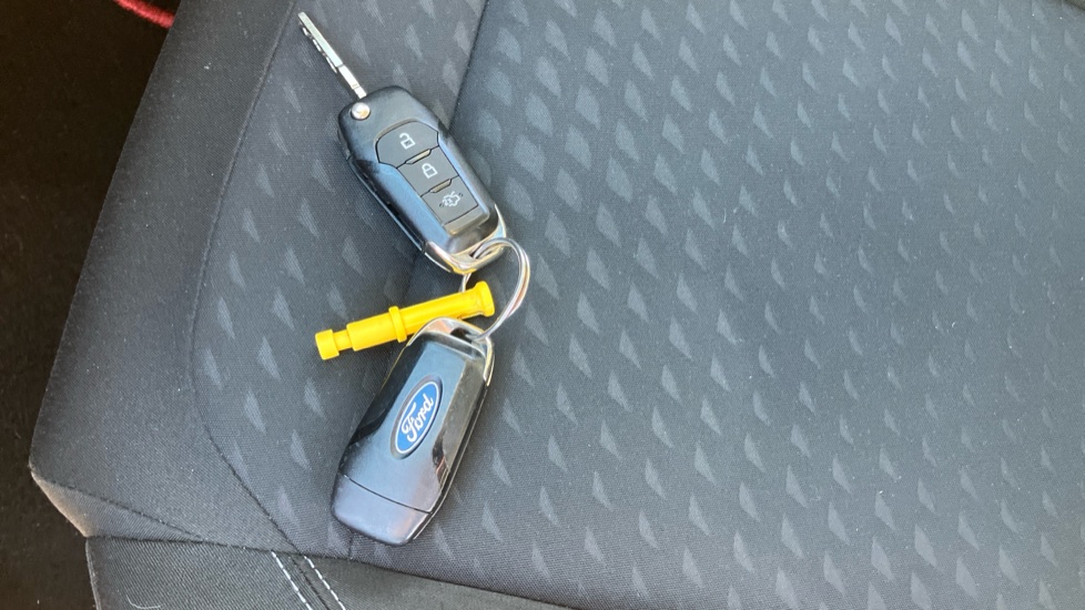 Ford Fiesta 1.0 EcoBoost Zetec 5dr Petrol Hatchback - Image 20