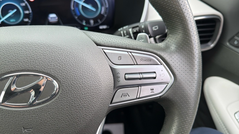 Hyundai SANTA FE 1.6 TGDi Plug-in Hybrid Ultimate 5dr 4WD Auto Estate - Image 22