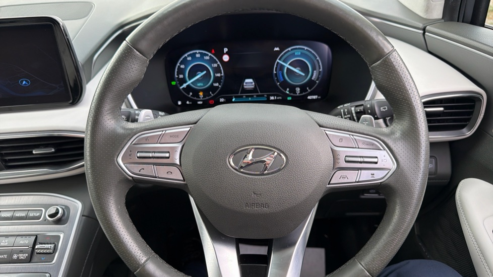 Hyundai SANTA FE 1.6 TGDi Plug-in Hybrid Ultimate 5dr 4WD Auto Estate - Image 30