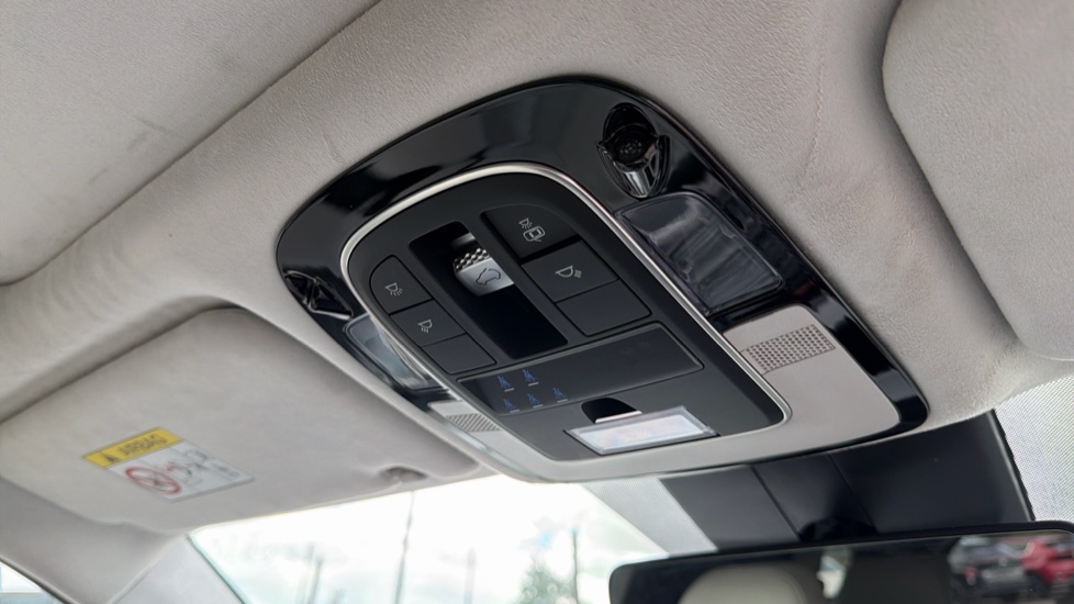 Hyundai SANTA FE 1.6 TGDi Plug-in Hybrid Ultimate 5dr 4WD Auto Estate - Image 39