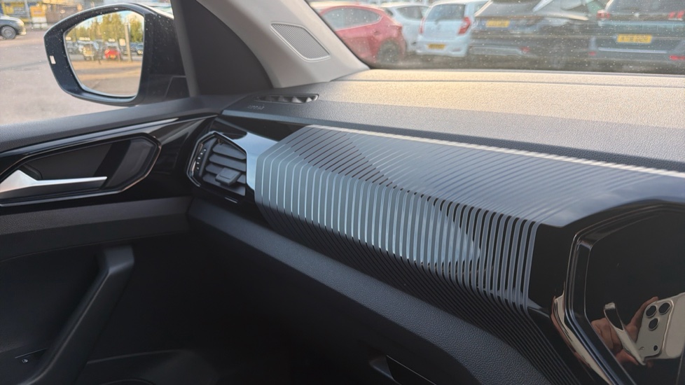 Volkswagen T-Cross 1.0 TSI Black Edition 5dr Petrol Estate - Image 31