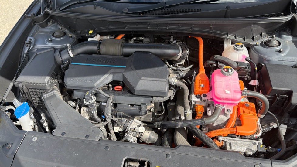 Hyundai TUCSON 1.6 TGDi Hybrid 230 Ultimate 5dr 2WD Auto Hybrid Estate - Image 8