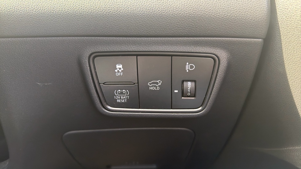 Hyundai TUCSON 1.6 TGDi Hybrid 230 Ultimate 5dr 2WD Auto Hybrid Estate - Image 27