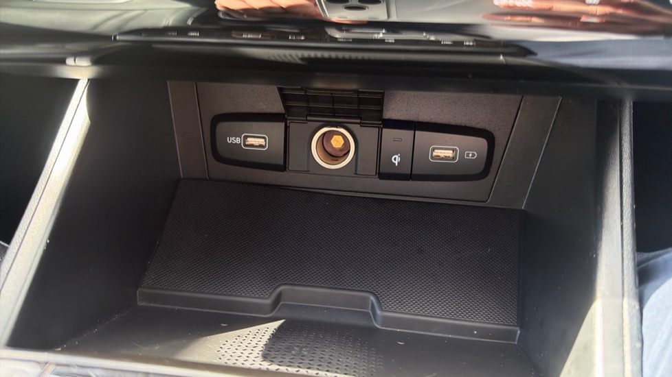 Hyundai TUCSON 1.6 TGDi Hybrid 230 Ultimate 5dr 2WD Auto Hybrid Estate - Image 32