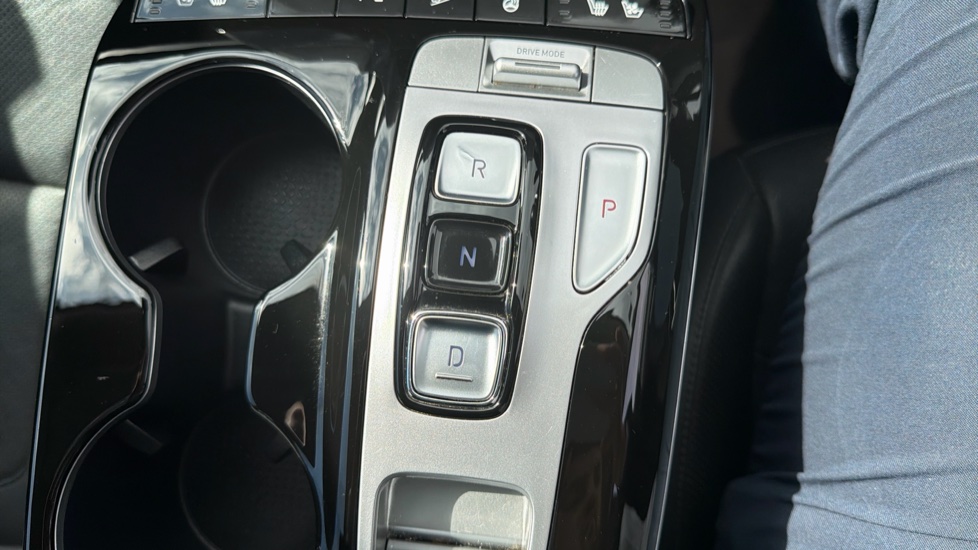 Hyundai TUCSON 1.6 TGDi Hybrid 230 Ultimate 5dr 2WD Auto Hybrid Estate - Image 34