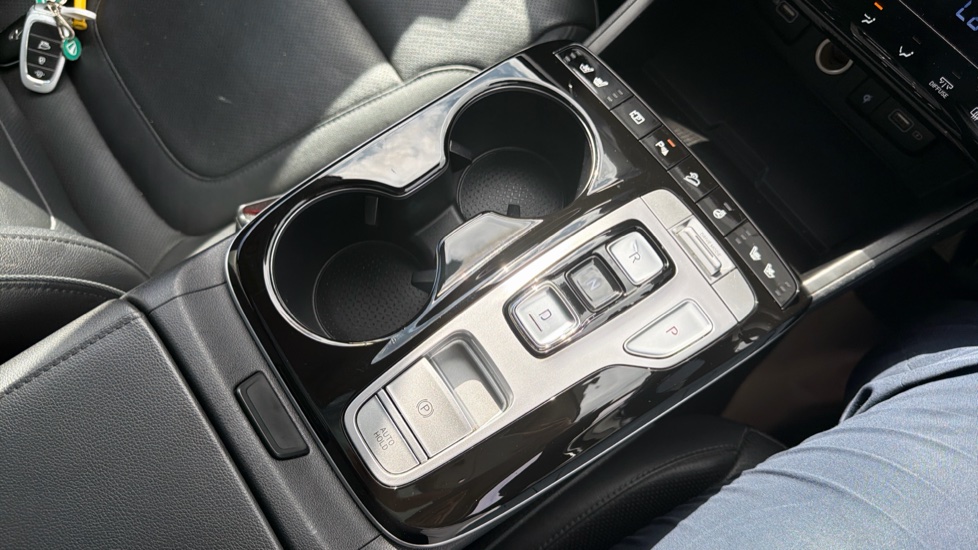 Hyundai TUCSON 1.6 TGDi Hybrid 230 Ultimate 5dr 2WD Auto Hybrid Estate - Image 35